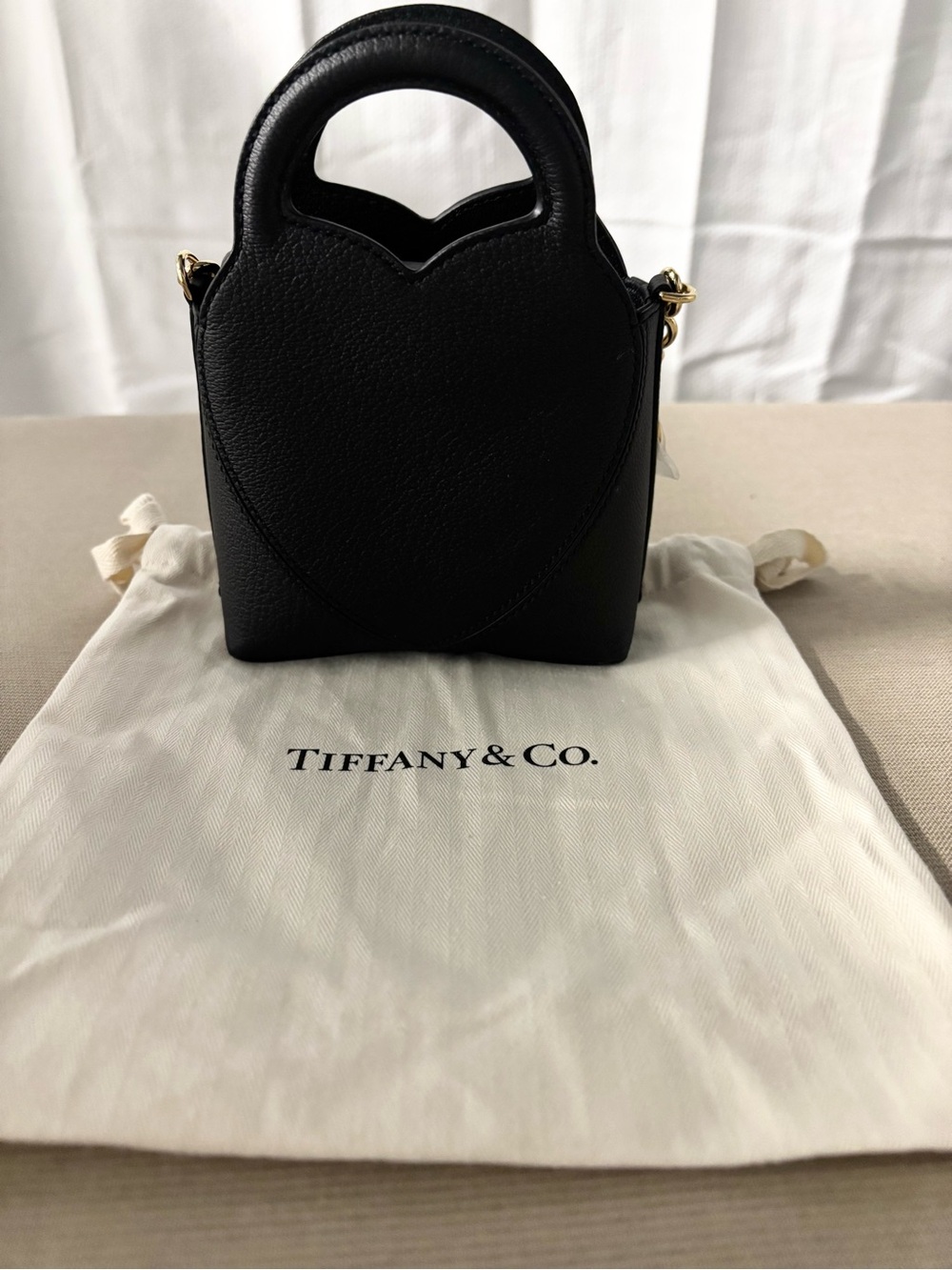 Tiffany & Co. Return to Tiffany Mini Heart Tote Bag | Black Leather | $1,750 - Picture 6 of 15